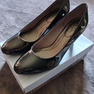 New LifeStride Parigi Black Patent Low Heel Pumps size 10